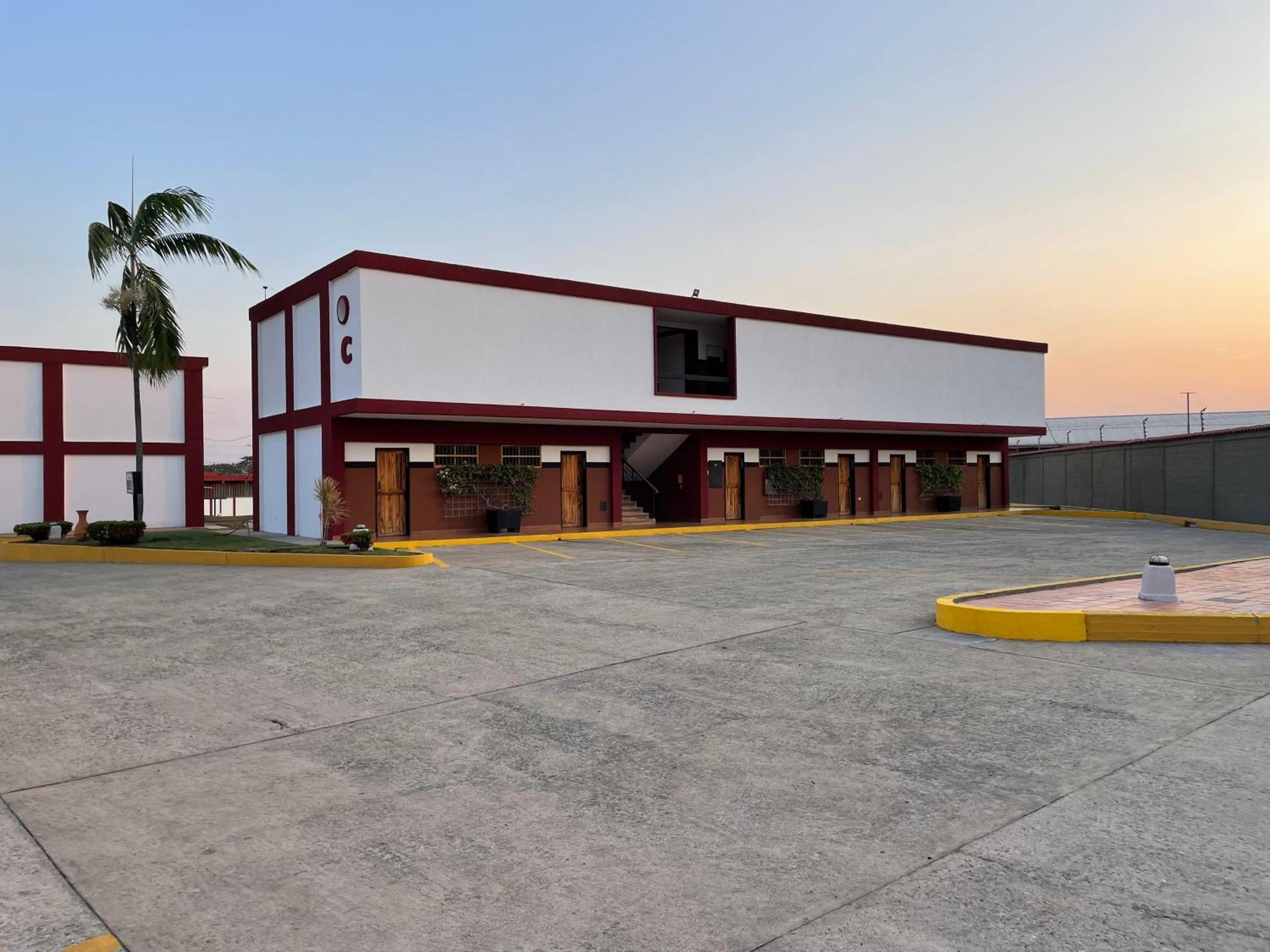 Hotel Espor Ca Barinas Exterior photo